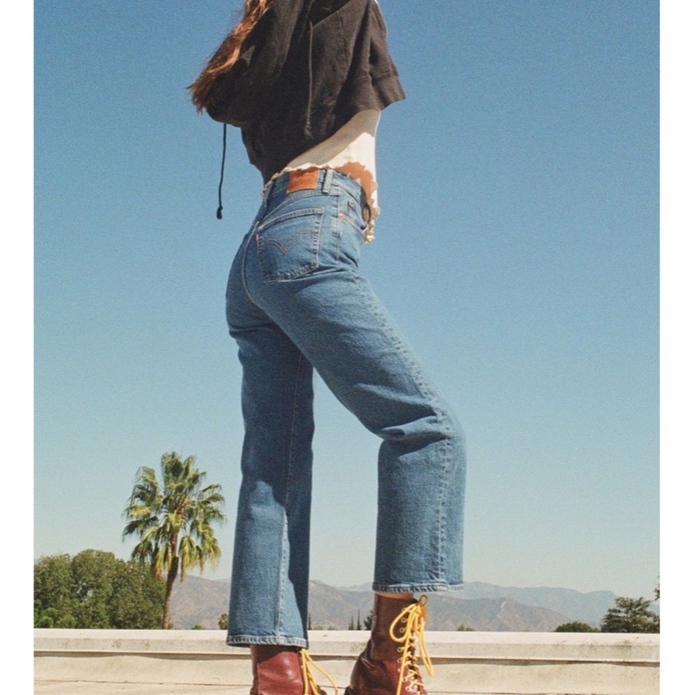 Levi ribcage jeans